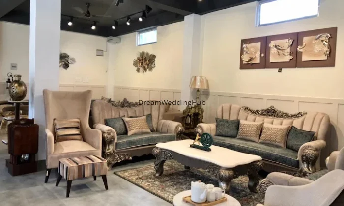 HOMETOUCH  FURNITURE